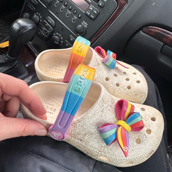 Kids Colorful crocs with Rainbow Strap size toddler 11 - Picture 4 of 5